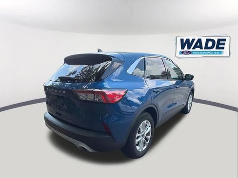 Used 2022 Ford Escape SE w/ Convenience Package FWD image 5