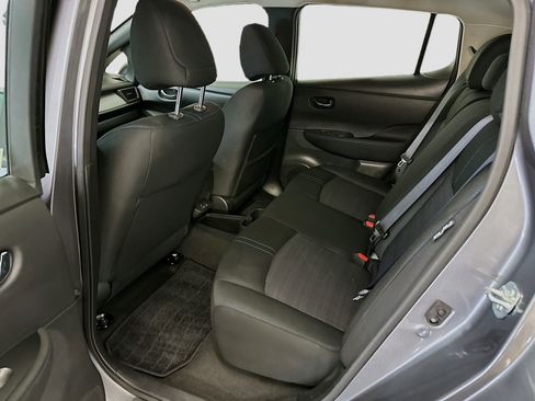 Used 2024 Nissan Leaf S image 28