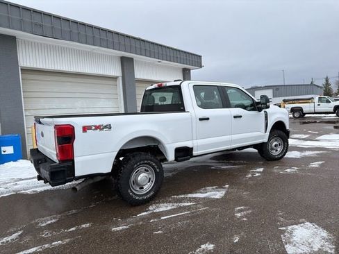 Used 2024 Ford F250 XL w/ 360-Degree Camera Package image 4