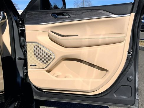 Certified 2024 Jeep Grand Cherokee Limited w/ Luxury Tech Group II image 21