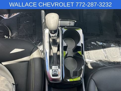 Used 2025 Chevrolet Trax ACTIV w/ Sunroof Package FWD image 17