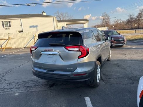 Certified 2024 GMC Terrain SLE image 4