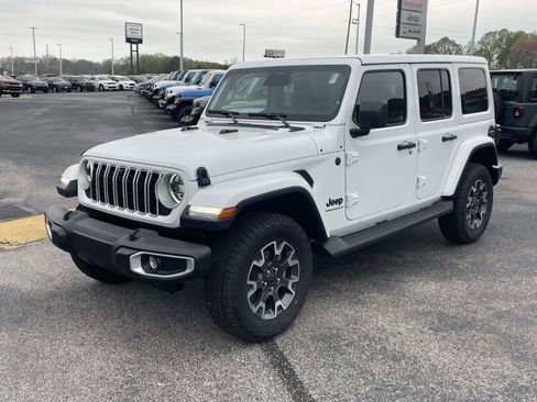 New 2026 Jeep Wrangler Sahara AWD/4WD image 3