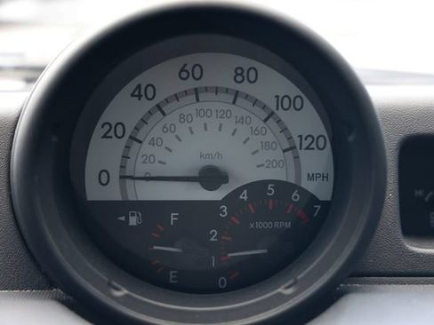Used 2005 Scion xB FWD image 32