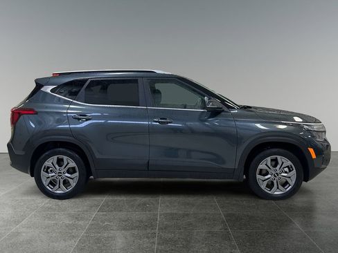 Used 2024 Kia Seltos S image 8