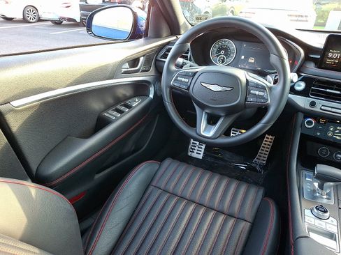 Used 2025 Genesis G70 2.5T w/ Sport Prestige Package image 14