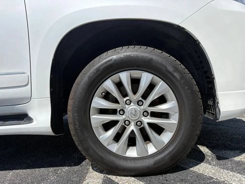 Used 2016 Lexus GX 460 w/ Premium Package AWD/4WD image 28