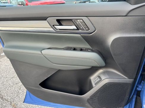 New 2026 GMC Terrain AT4 w/ Convenience Package III image 23