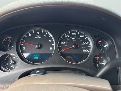 Used 2010 Chevrolet Silverado 1500 LTZ AWD/4WD image 28