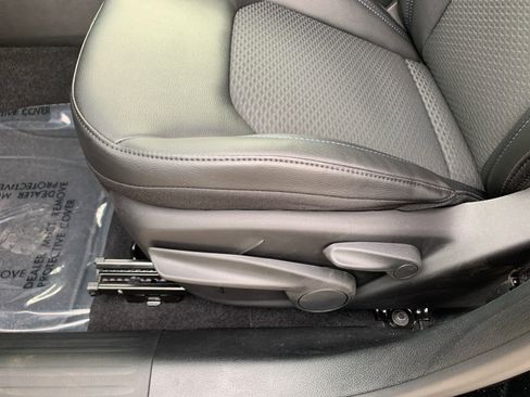 New 2026 Jeep Compass Latitude AWD/4WD image 17