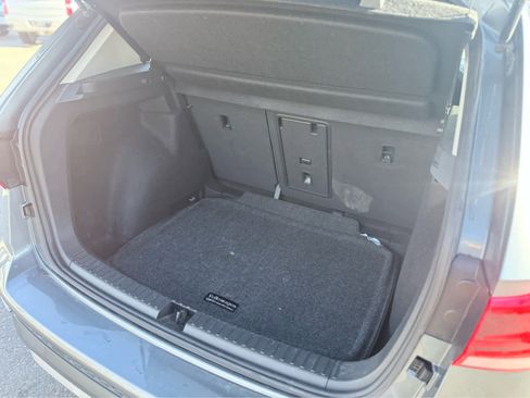 Used 2022 Volkswagen Taos SE image 12