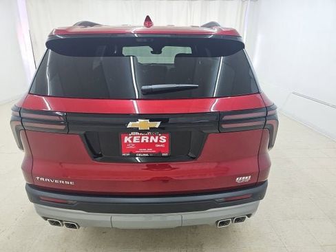 New 2026 Chevrolet Traverse LT w/ Enhanced Driving Package image 14