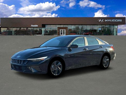 New 2026 Hyundai Elantra SEL Sport Premium FWD image 2