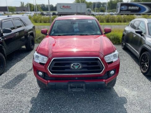 Used 2021 Toyota Tacoma SR5 AWD/4WD image 2