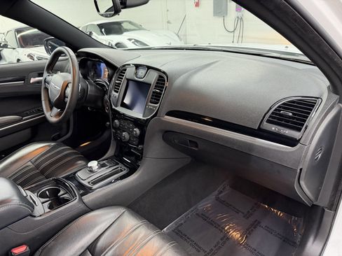 Used 2023 Chrysler 300 S image 18