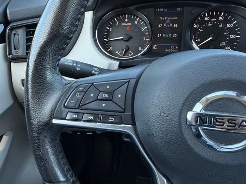 Used 2019 Nissan Rogue Sport SV w/ Technology Package image 33