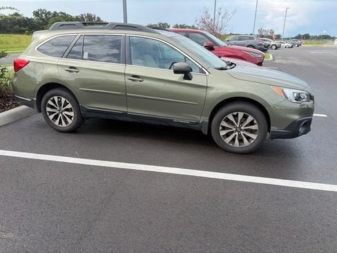 Used 2017 Subaru Outback 2.5i Limited AWD/4WD image 4