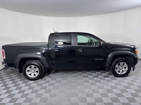 Used 2016 GMC Canyon SLE w/ SLE Convenience Package image 2