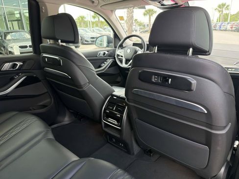 Used 2025 BMW X7 xDrive40i AWD/4WD image 18