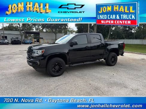 Used 2022 Chevrolet Colorado LT w/ Trail Boss Package AWD/4WD image 2