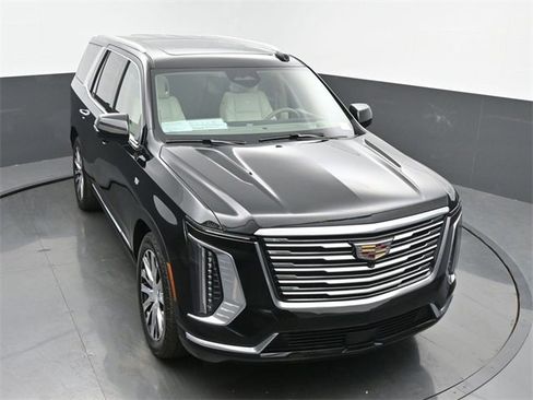 Certified 2025 Cadillac Escalade Premium Luxury Platinum w/ LPO, Floor Liner Package image 47