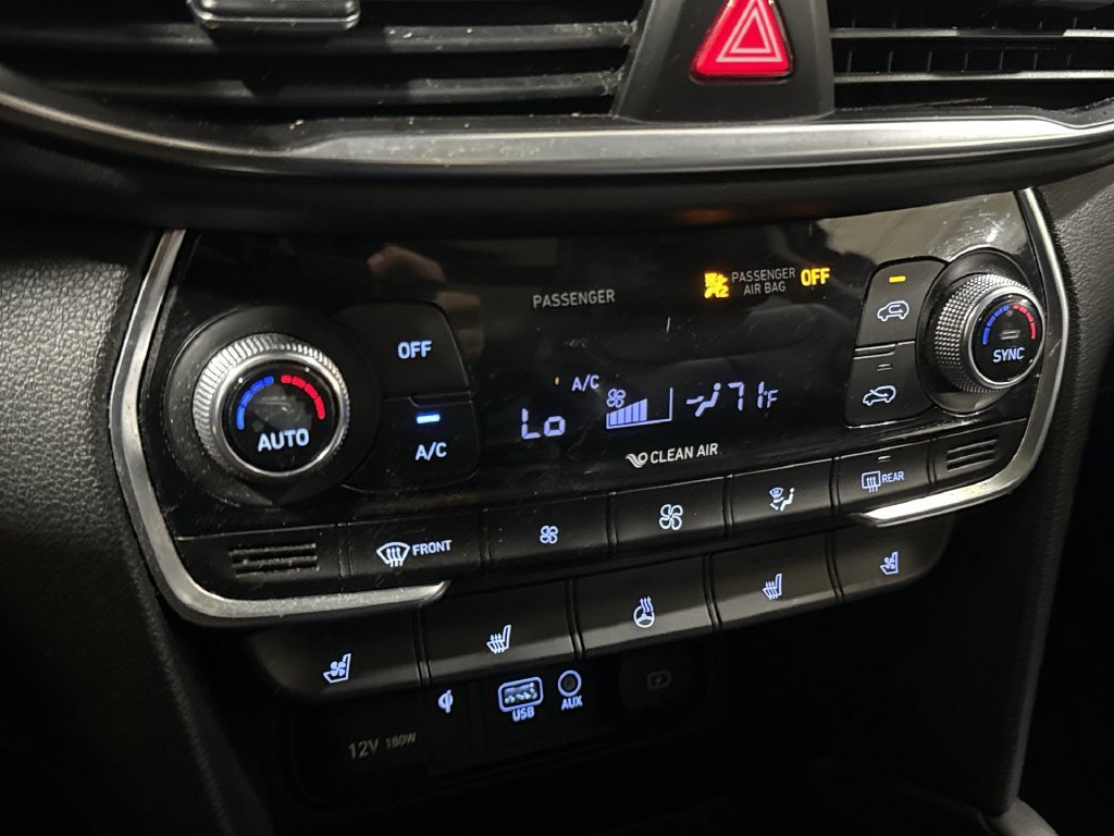 Used 2019 Hyundai Santa Fe AWD image 16