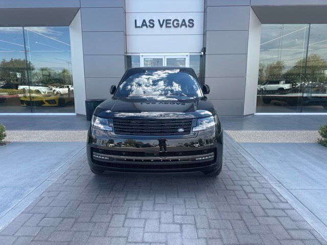 Used 2026 Land Rover Range Rover Long Wheelbase SE AWD/4WD image 2