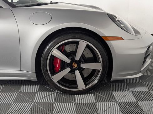 Used 2025 Porsche 911 Carrera S RWD image 13