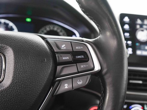 Used 2020 Honda Accord Touring image 25