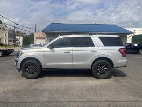 Used 2019 Ford Expedition Limited w/ Equipment Group 303A AWD/4WD image 4