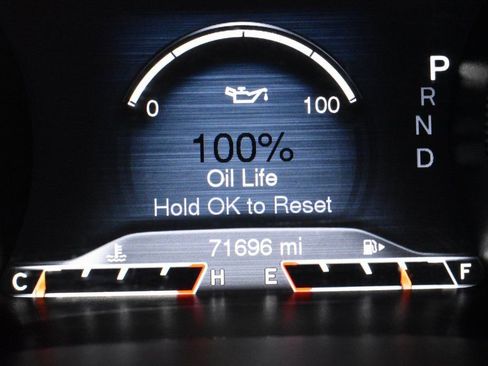 Used 2017 Jeep Cherokee Limited image 23