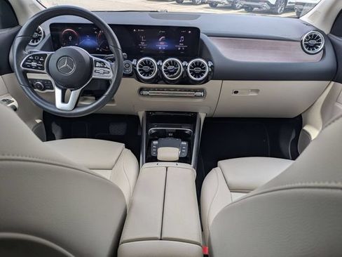 Used 2023 Mercedes-Benz GLA 250 image 25