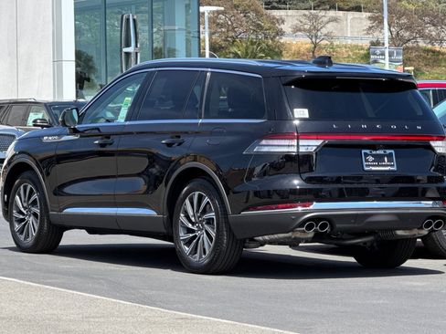 New 2025 Lincoln Aviator 2WD w/ Equipment Group 101A image 5