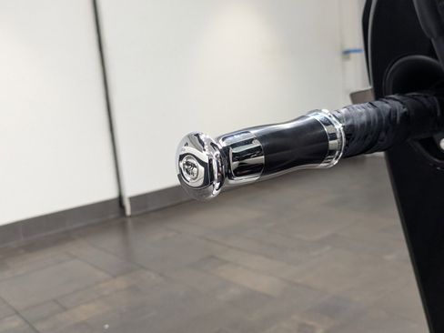 Used 2019 Rolls-Royce Dawn image 18