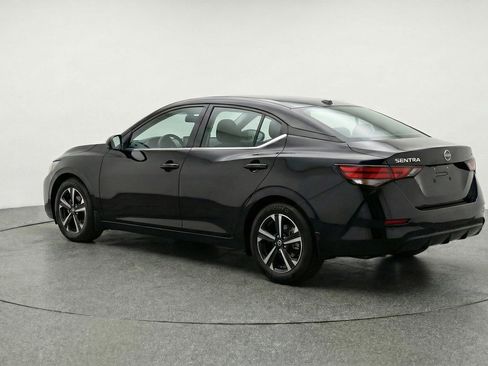 Used 2025 Nissan Sentra SV FWD image 5
