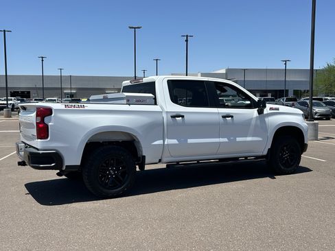 Used 2024 Chevrolet Silverado 1500 Custom Trail Boss AWD/4WD image 5