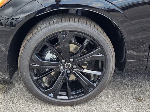 New 2026 Volvo XC60 B5 Ultra w/ Protection Package Premier AWD/4WD image 12