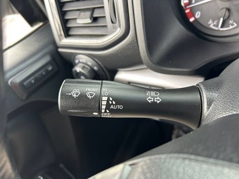 Used 2020 Nissan Titan PRO-4X w/ Pro-4x Convenience Package AWD/4WD image 23
