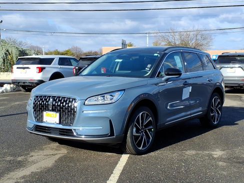 New 2026 Lincoln Corsair Reserve image 3