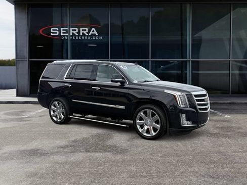 Used 2016 Cadillac Escalade Premium AWD/4WD image 7