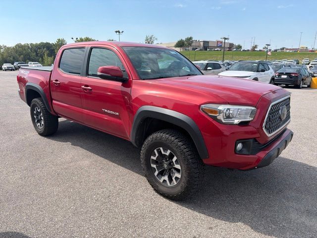 Used 2018 Toyota Tacoma TRD Off-Road AWD/4WD image 8