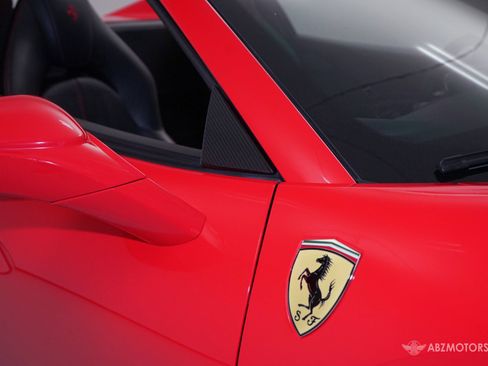 Used 2021 Ferrari F8 Tributo RWD image 12