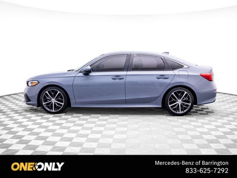 Used 2024 Honda Civic Touring image 2