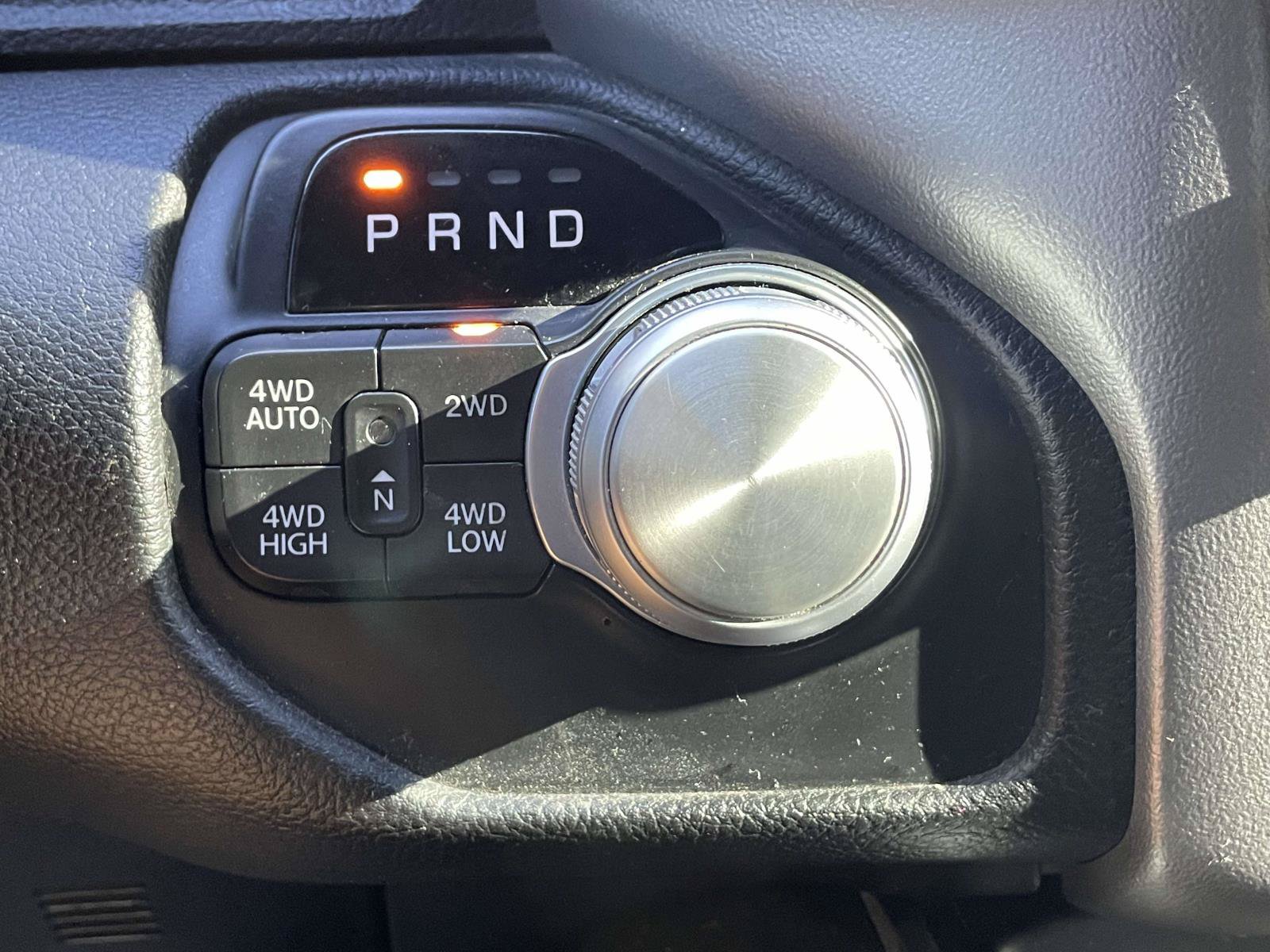 Used 2020 RAM 1500 Laramie w/ Sport Appearance Package AWD/4WD image 32
