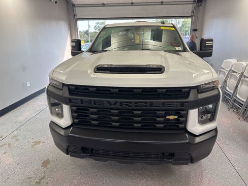 Used 2023 Chevrolet Silverado 2500 W/T w/ WT Convenience Package AWD/4WD image 2