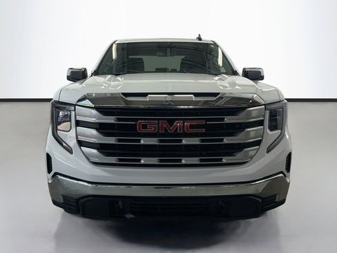Used 2023 GMC Sierra 1500 SLE AWD/4WD image 2