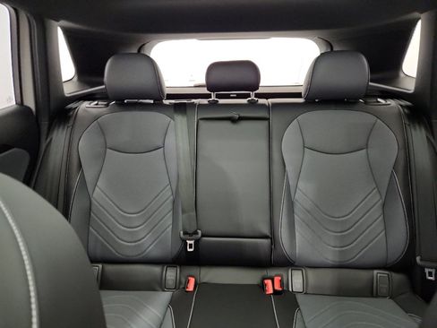 New 2026 Volkswagen Tiguan SE R-Line image 31