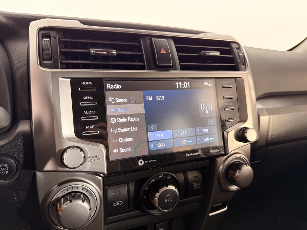 Certified 2022 Toyota 4Runner SR5 AWD/4WD image 32