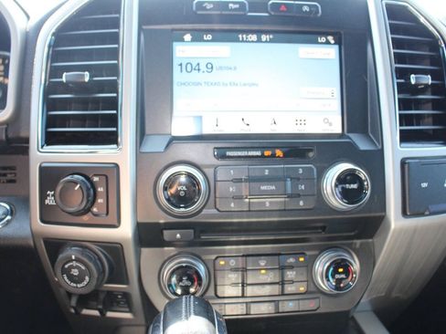 Used 2018 Ford F150 Lariat w/ Equipment Group 501A Mid AWD/4WD image 12