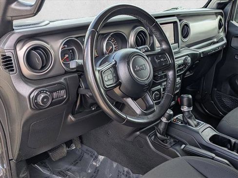 Used 2022 Jeep Wrangler Unlimited Sport image 10